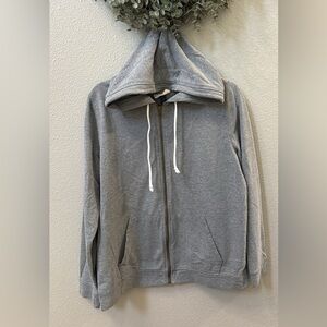 Xl zippered hoodie